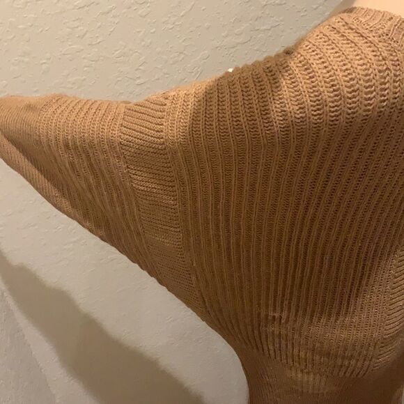 Cable Knit Camel Sweater Dress with Pearls - Picture 13 of 17